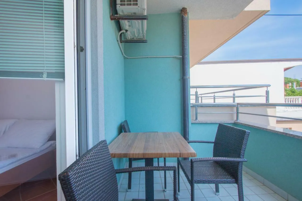 Apartments Riva Medulin